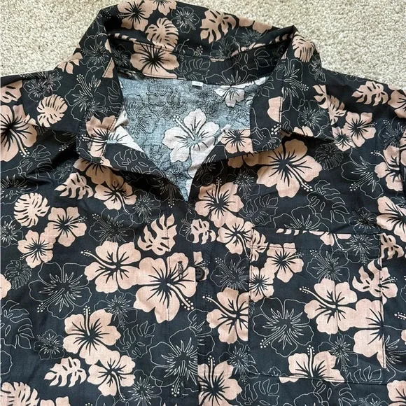 Black & Pink floral print button-up shirt - Picture 3 of 3